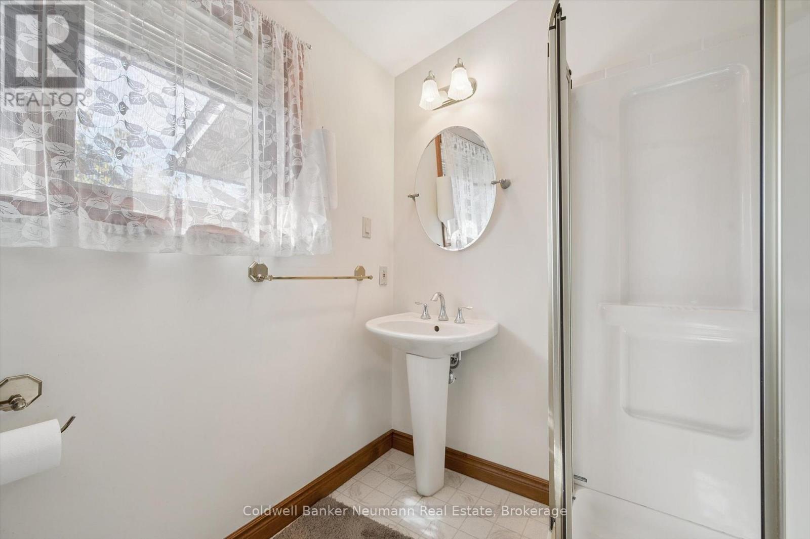 10 Carmine Place, Guelph (Victoria North), Ontario  N1E 3V1 - Photo 24 - X12471082