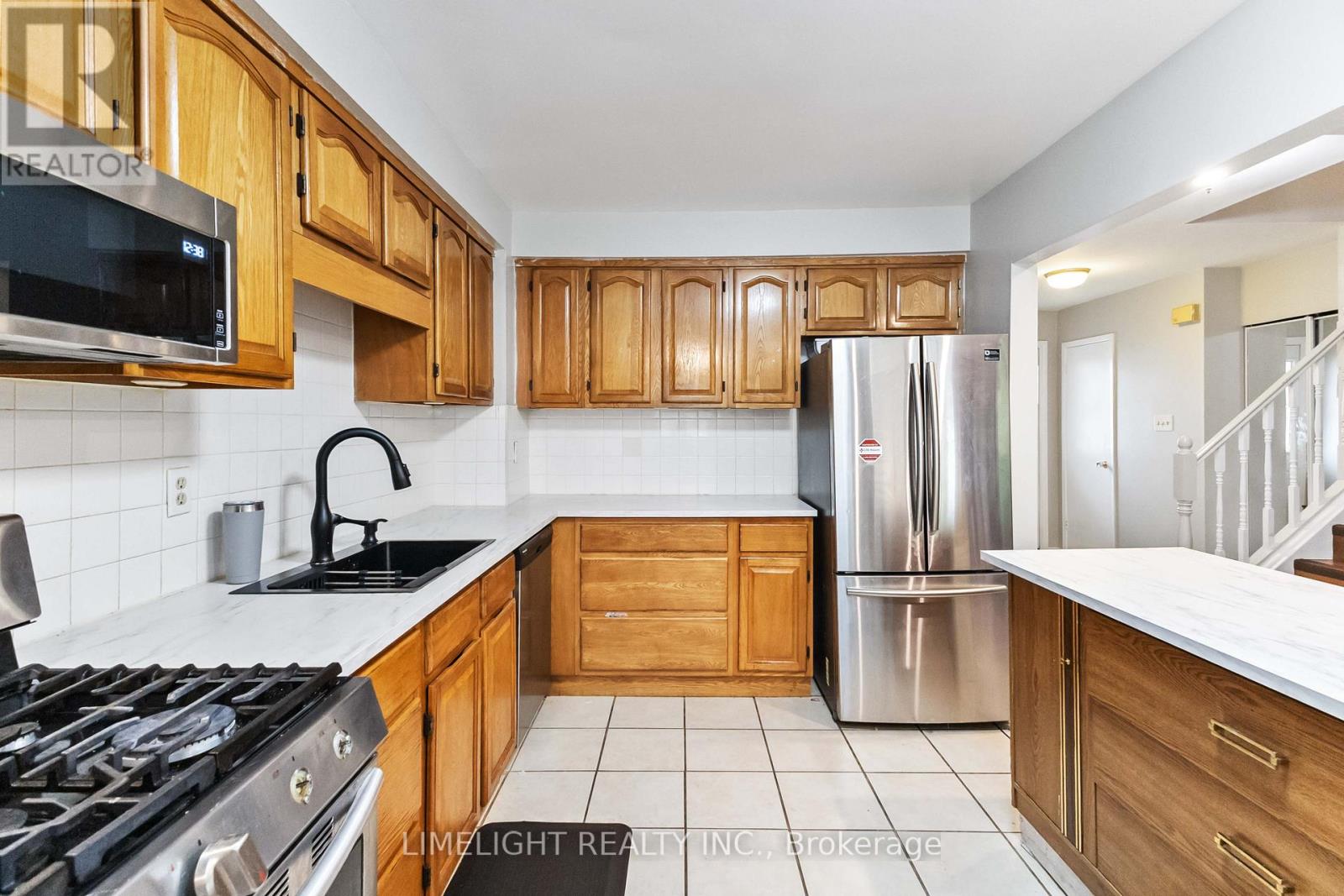 18 - 669 Osgoode Drive, London South, Ontario  N6E 2C7 - Photo 14 - X12471080