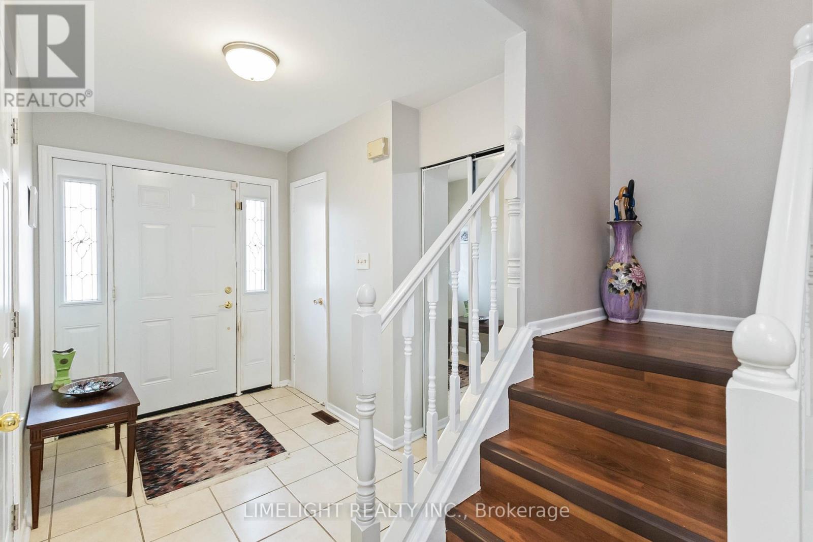 18 - 669 Osgoode Drive, London South, Ontario  N6E 2C7 - Photo 3 - X12471080
