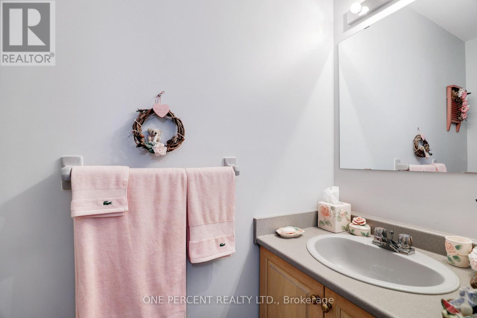 127 Bridlewood Drive, Ottawa, Ontario  K2M 2G6 - Photo 16 - X12471078