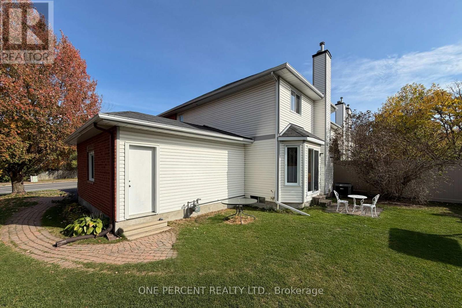127 Bridlewood Drive, Ottawa, Ontario  K2M 2G6 - Photo 27 - X12471078