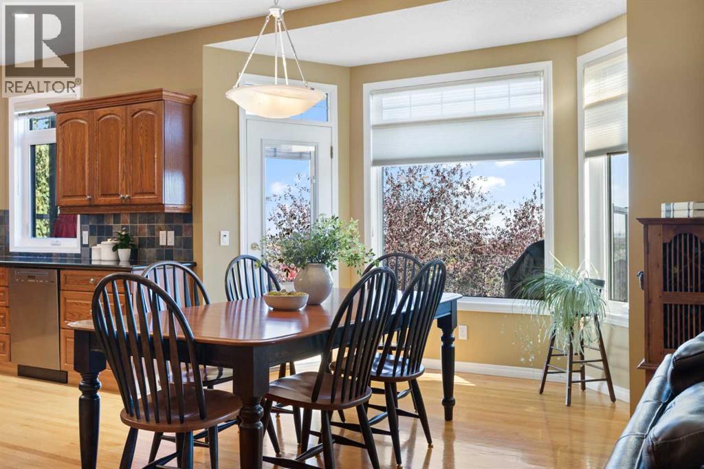 22 Hamptons Heights Nw, Calgary, Alberta  T3A 5A9 - Photo 6 - A2264868