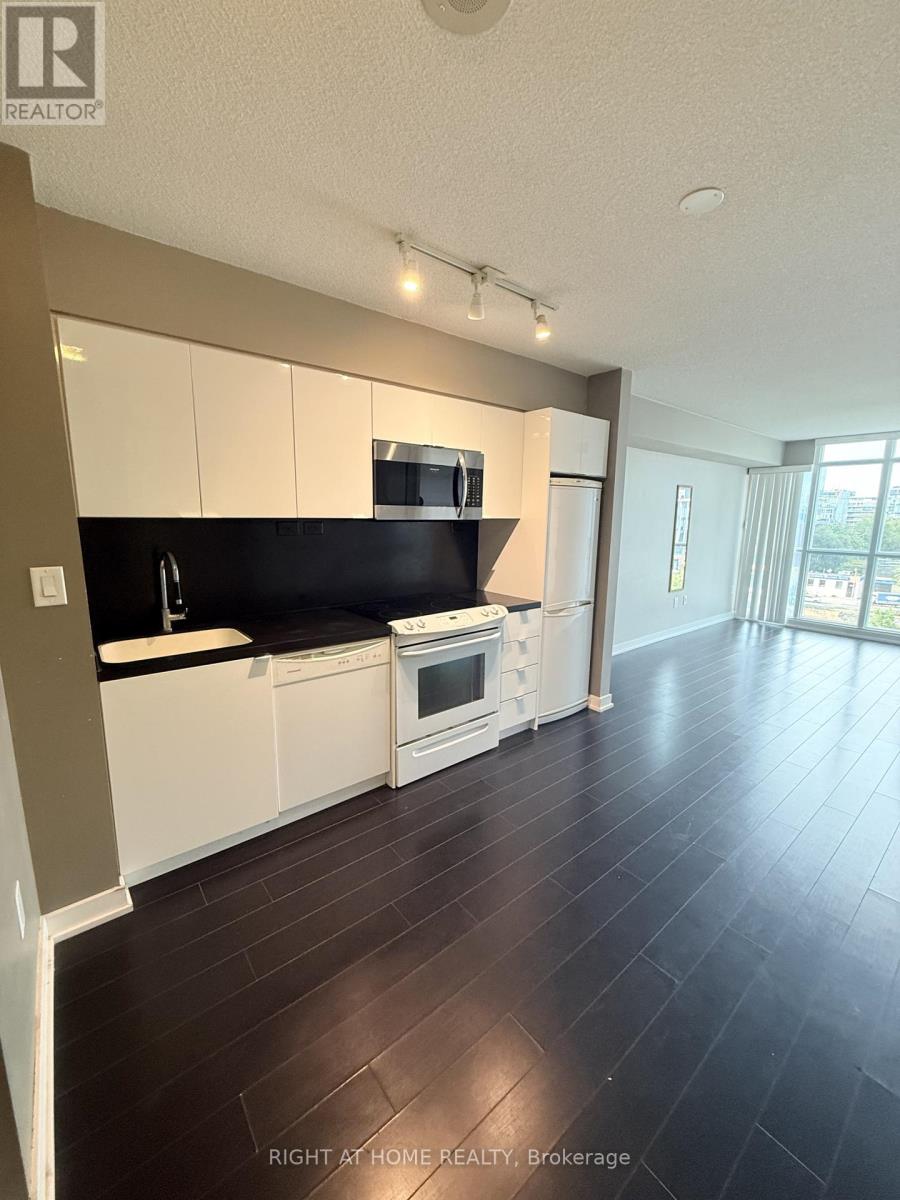 740 - 15 ICEBOAT TERRACE, Toronto, Ontario