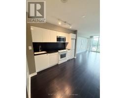 740 - 15 ICEBOAT TERRACE