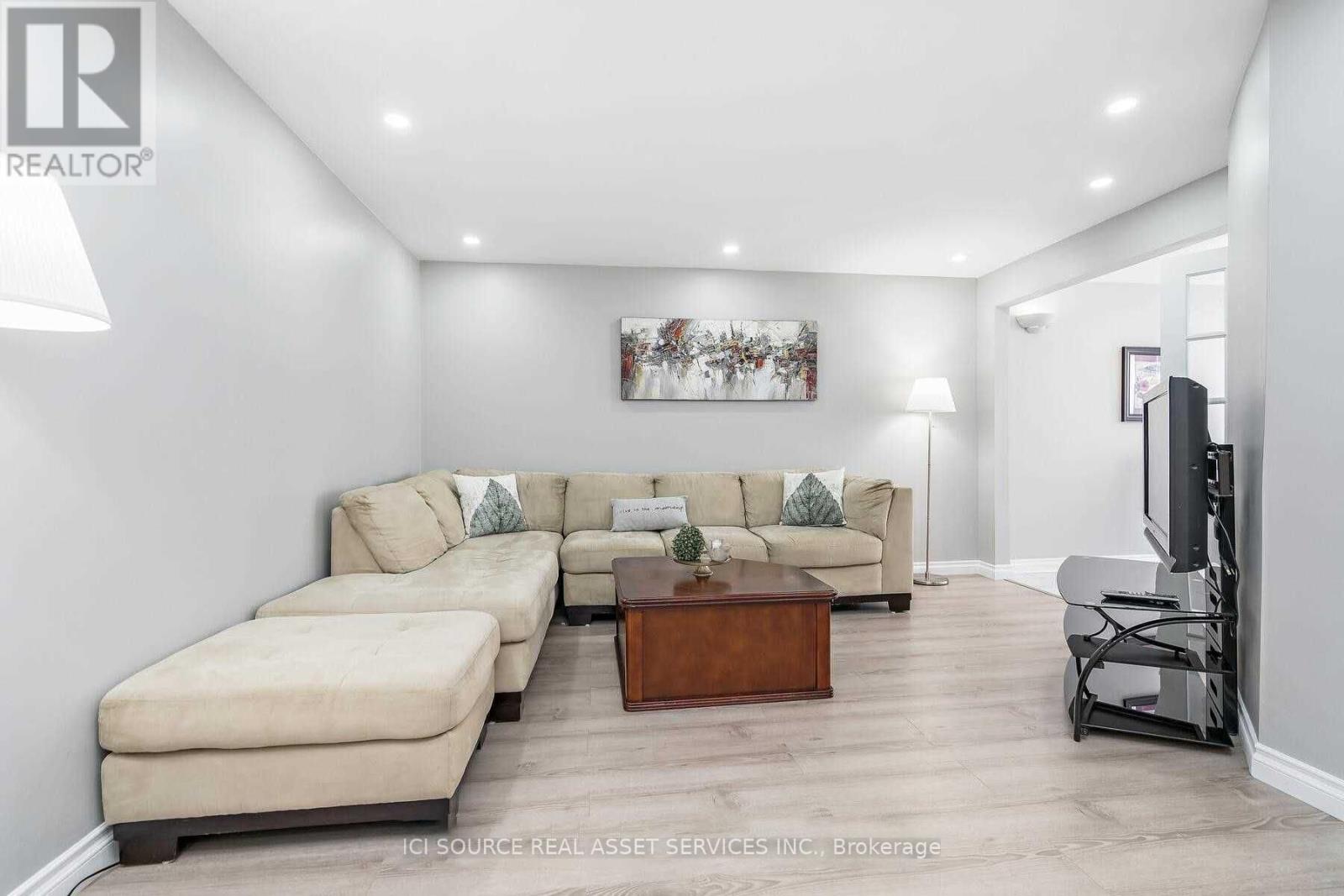 1102 - 5795 Yonge Street, Toronto, Ontario  M2M 4J3 - Photo 4 - C12471056
