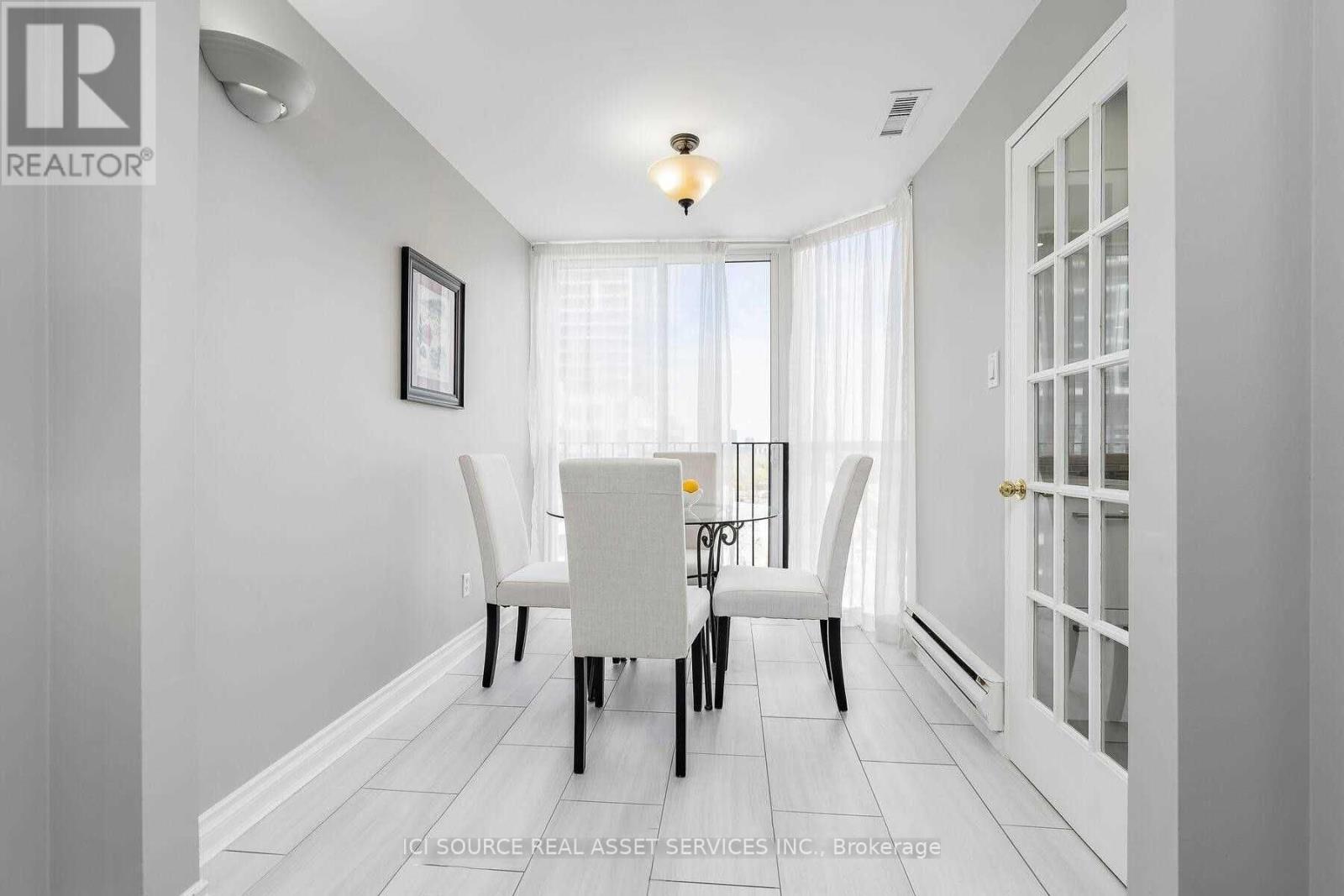 1102 - 5795 Yonge Street, Toronto, Ontario  M2M 4J3 - Photo 8 - C12471056