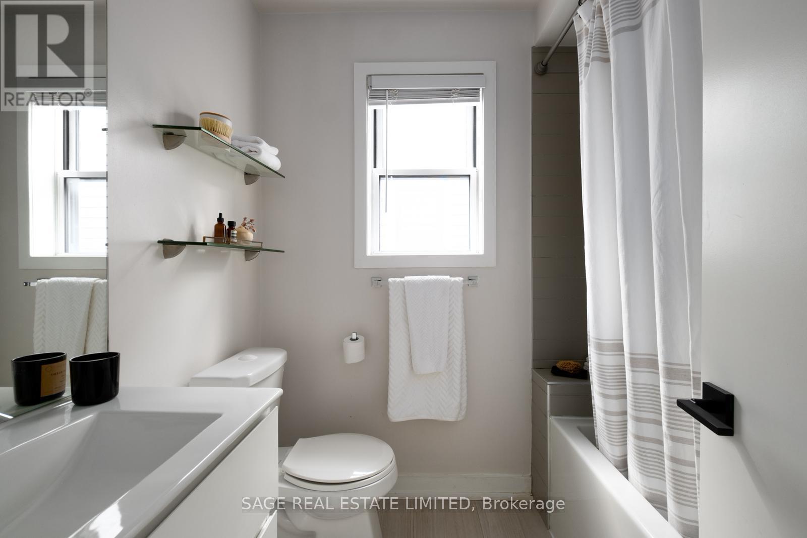 8 - 1321 Gerrard Street E, Toronto, Ontario  M4L 1Y8 - Photo 29 - E12471054