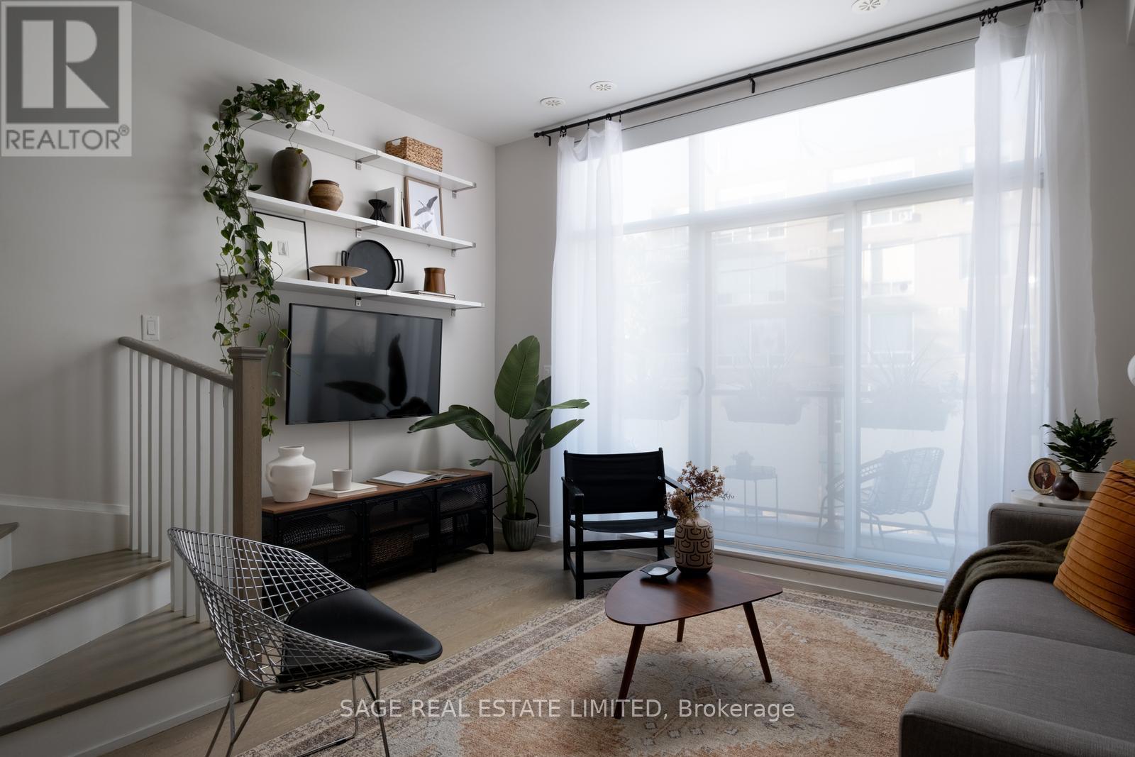 8 - 1321 Gerrard Street E, Toronto, Ontario  M4L 1Y8 - Photo 4 - E12471054