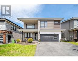 182 Amesbury Gate, Bedford, Ca