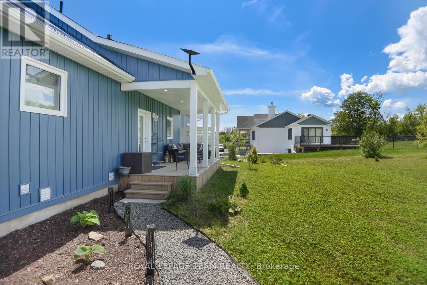 10249 County 2 Road E, South Dundas, Ontario  K0E 1K0 - Photo 6 - X12183572