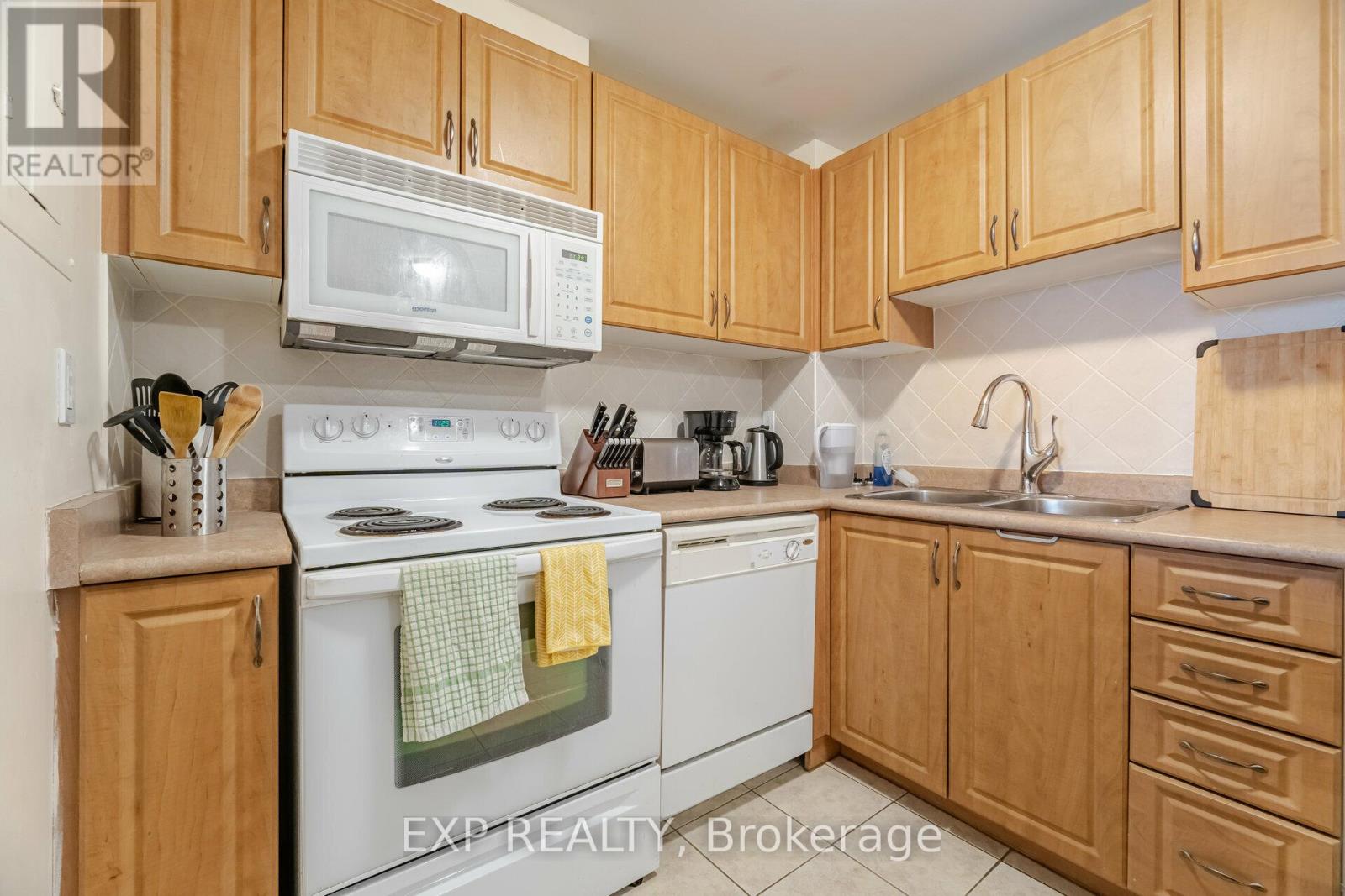 512 - 6720 Glen Erin Drive, Mississauga, Ontario  L5N 3K8 - Photo 14 - W12471053