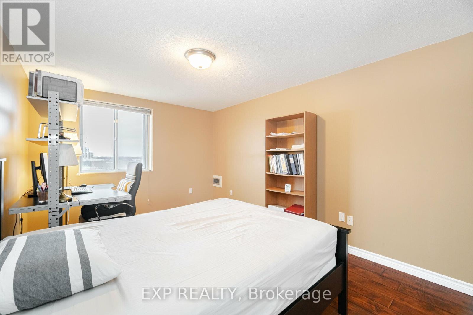 512 - 6720 Glen Erin Drive, Mississauga, Ontario  L5N 3K8 - Photo 16 - W12471053