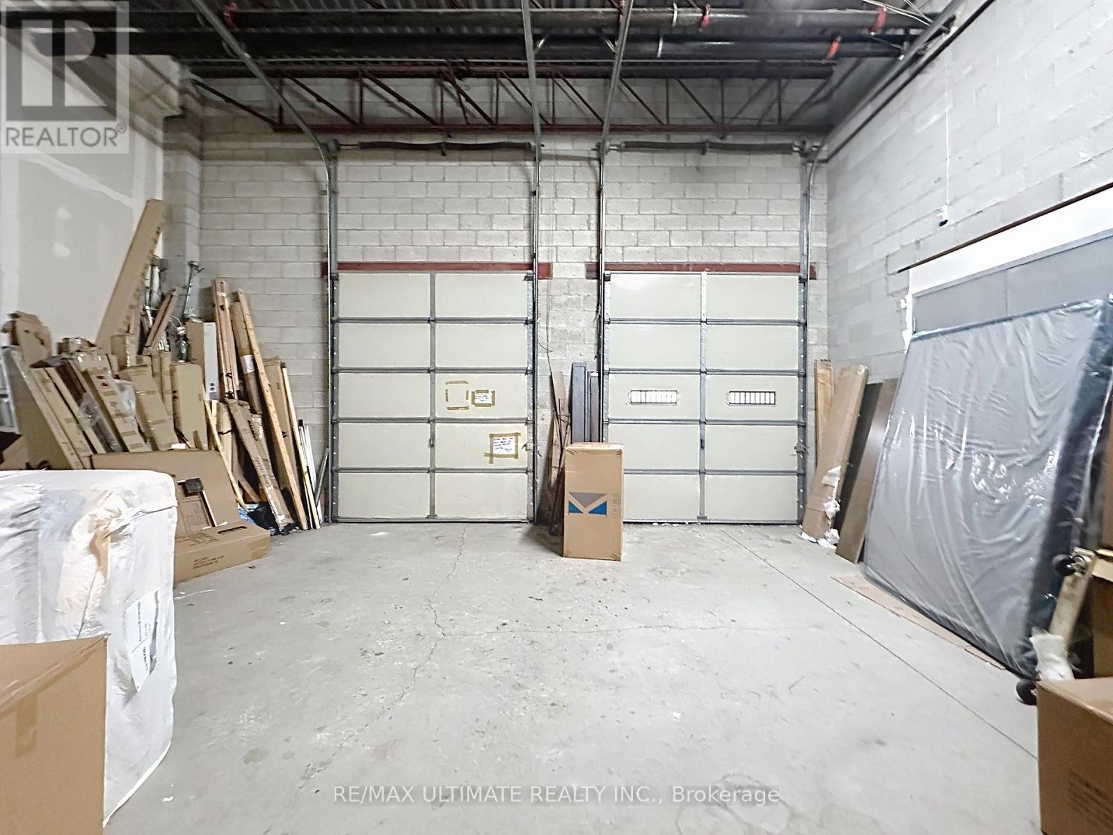 2 - 1655 Dundas Street E, Mississauga, Ontario  L4X 1L5 - Photo 4 - W12471057