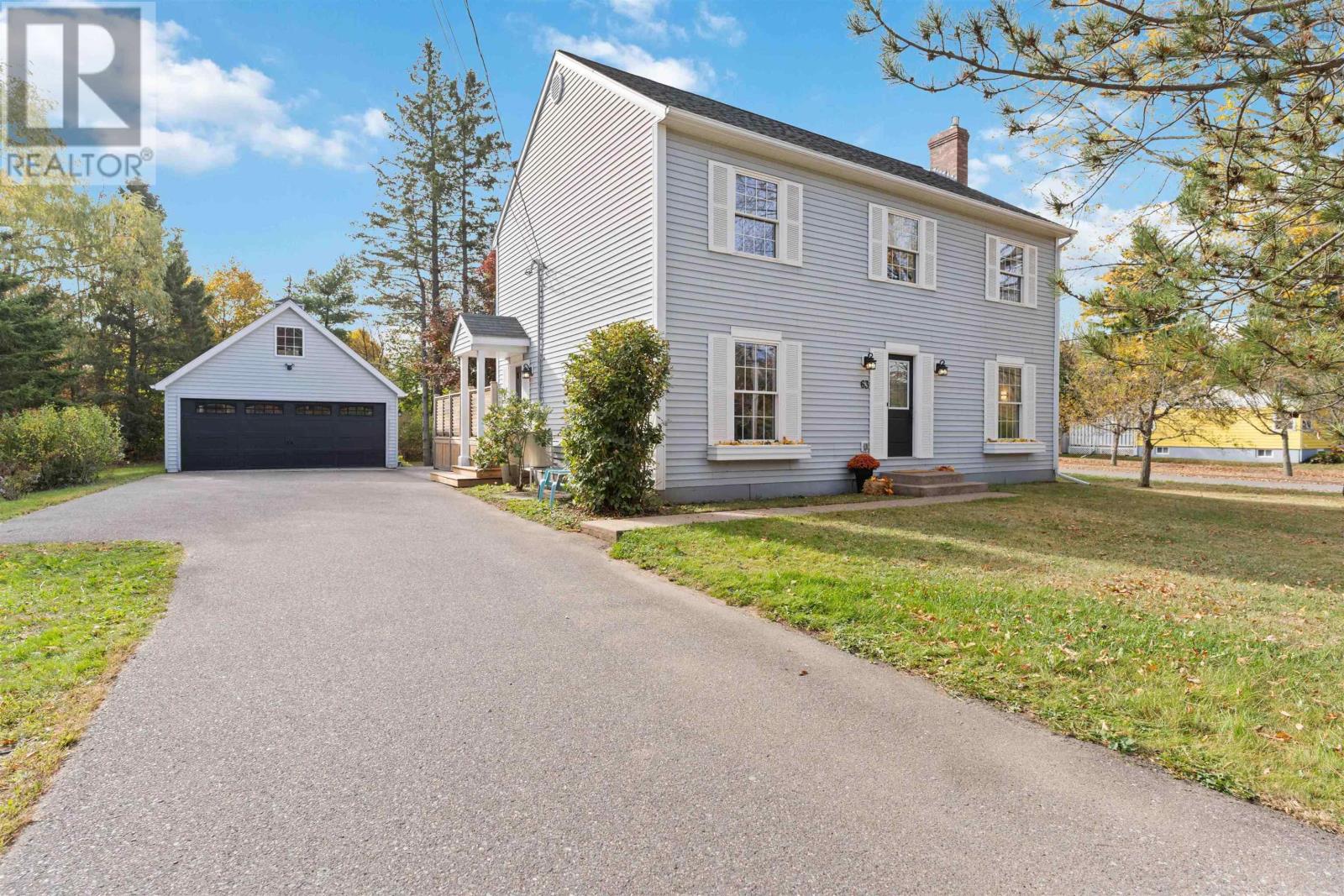 63 Main Street, Wolfville, Nova Scotia  B4P 1B8 - Photo 1 - 202526007
