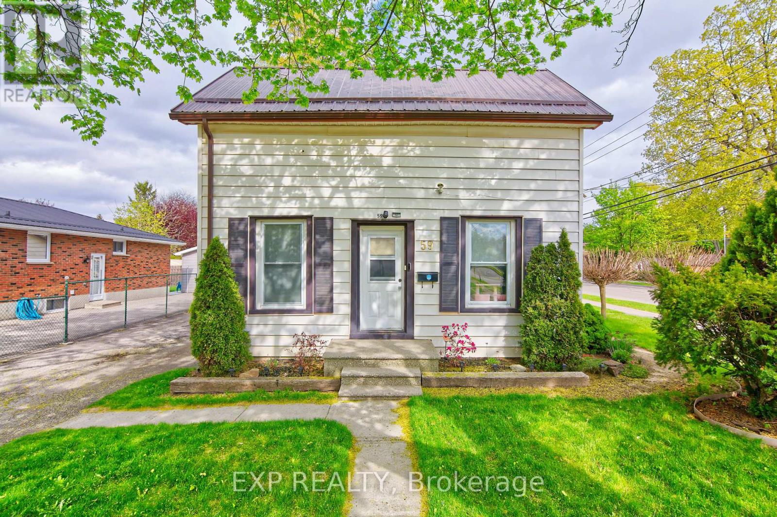 Photo 27 of 29 for 59 St George Street