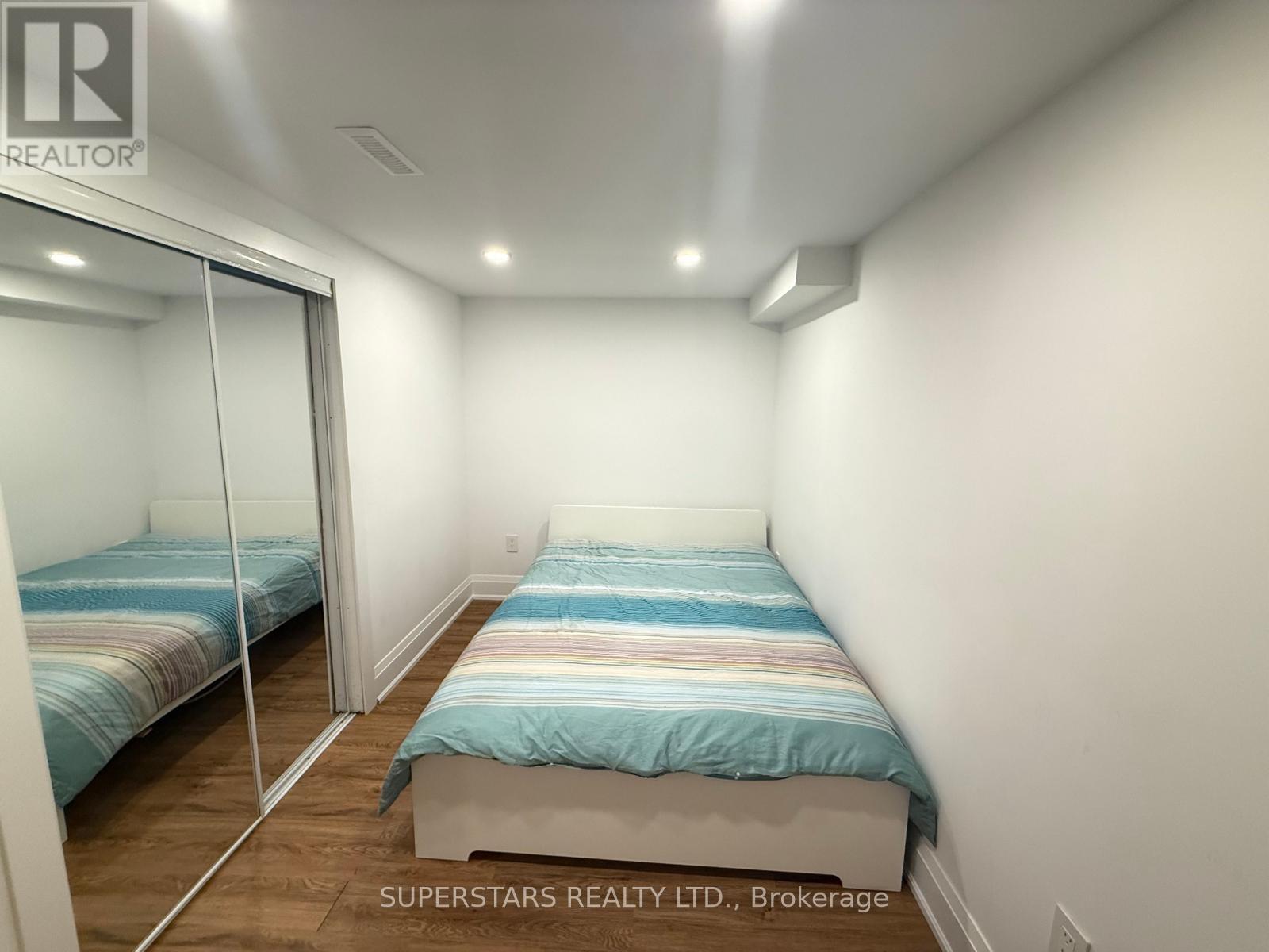 55 Rockford Road, Toronto, Ontario  M2R 3A6 - Photo 2 - C12471081