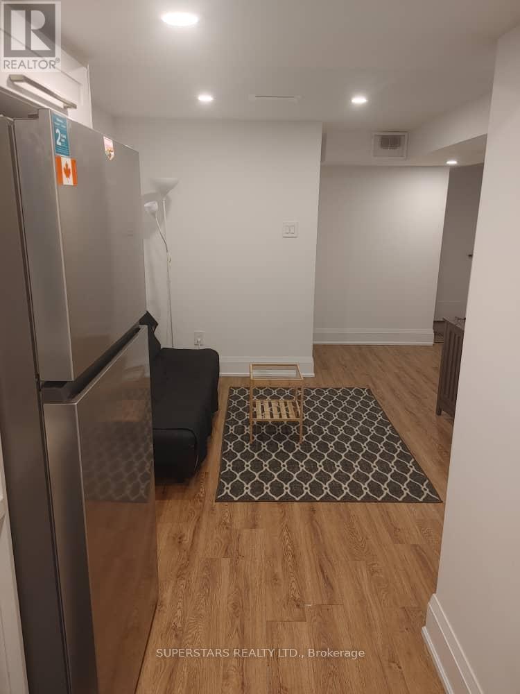 55 Rockford Road, Toronto, Ontario  M2R 3A6 - Photo 8 - C12471081