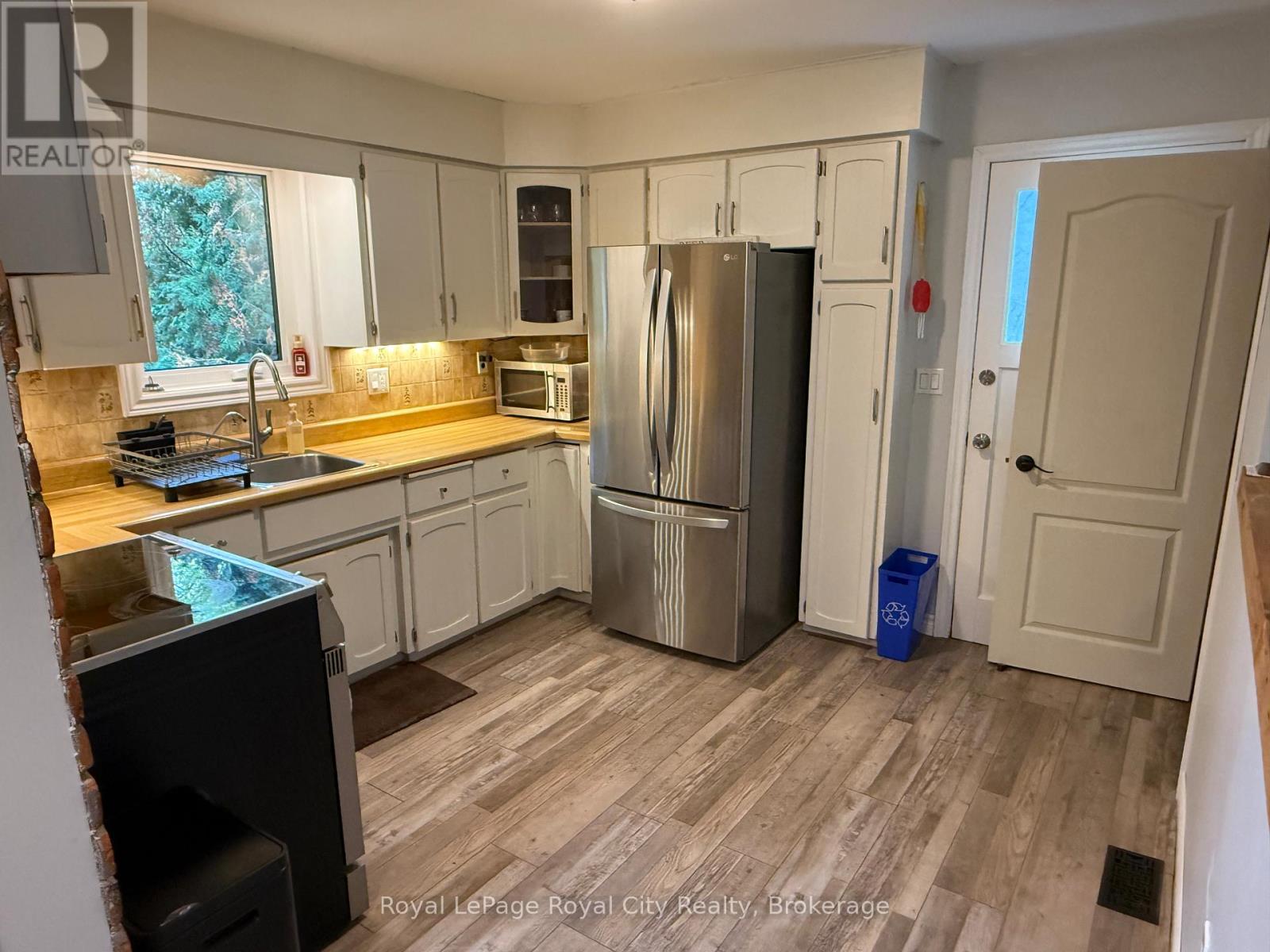 Main - 125 Grove Street, Guelph, Ontario  N1E 2W8 - Photo 11 - X12471095