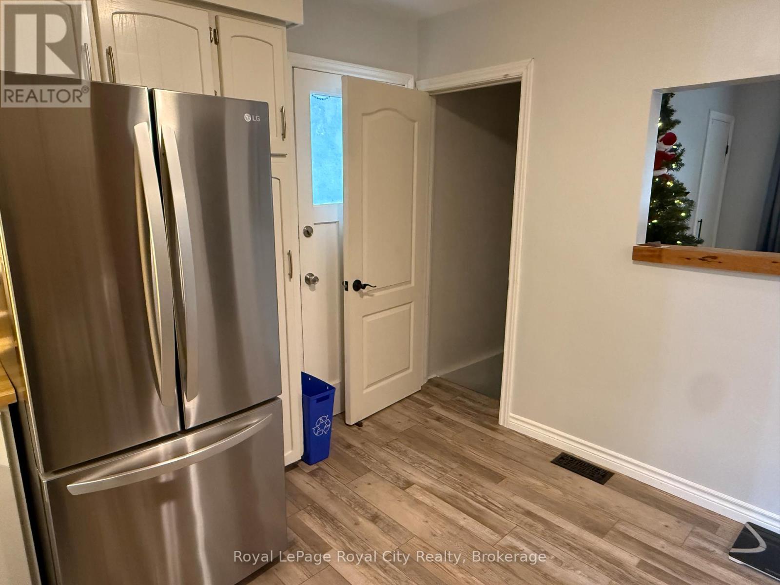 Main - 125 Grove Street, Guelph, Ontario  N1E 2W8 - Photo 15 - X12471095