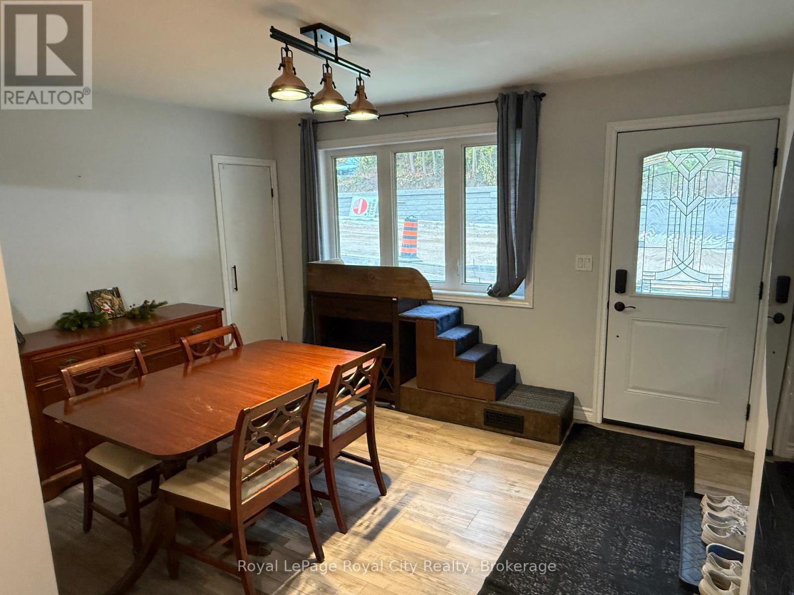 Main - 125 Grove Street, Guelph, Ontario  N1E 2W8 - Photo 6 - X12471095
