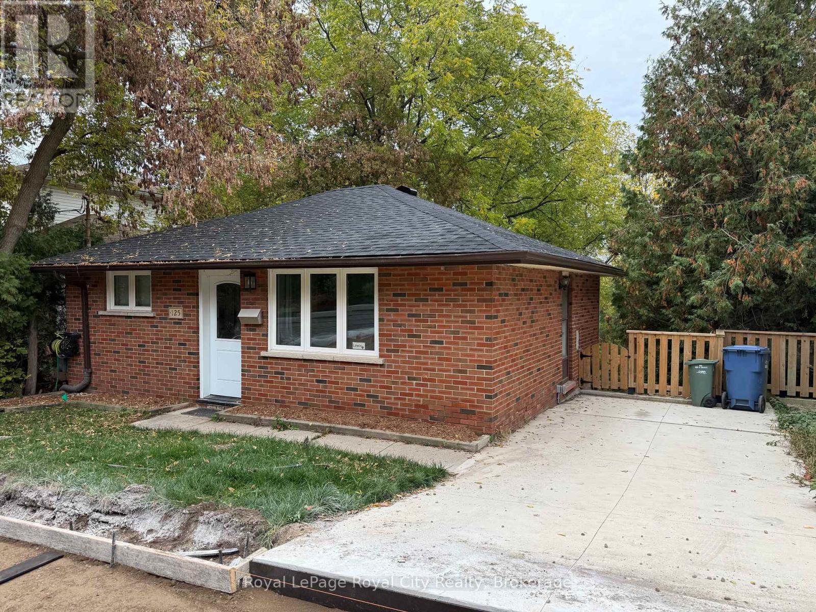 Basement - 125 Grove Street, Guelph, Ontario  N1E 2W8 - Photo 2 - X12471097