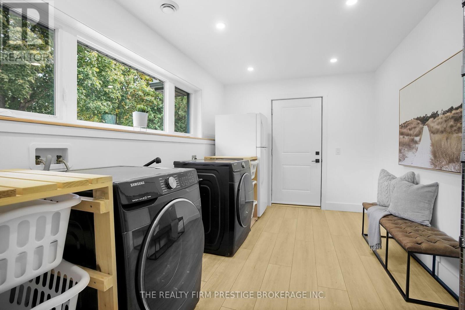 23473 Wonderland Road N, Middlesex Centre, Ontario  N0M 1P0 - Photo 16 - X12471099