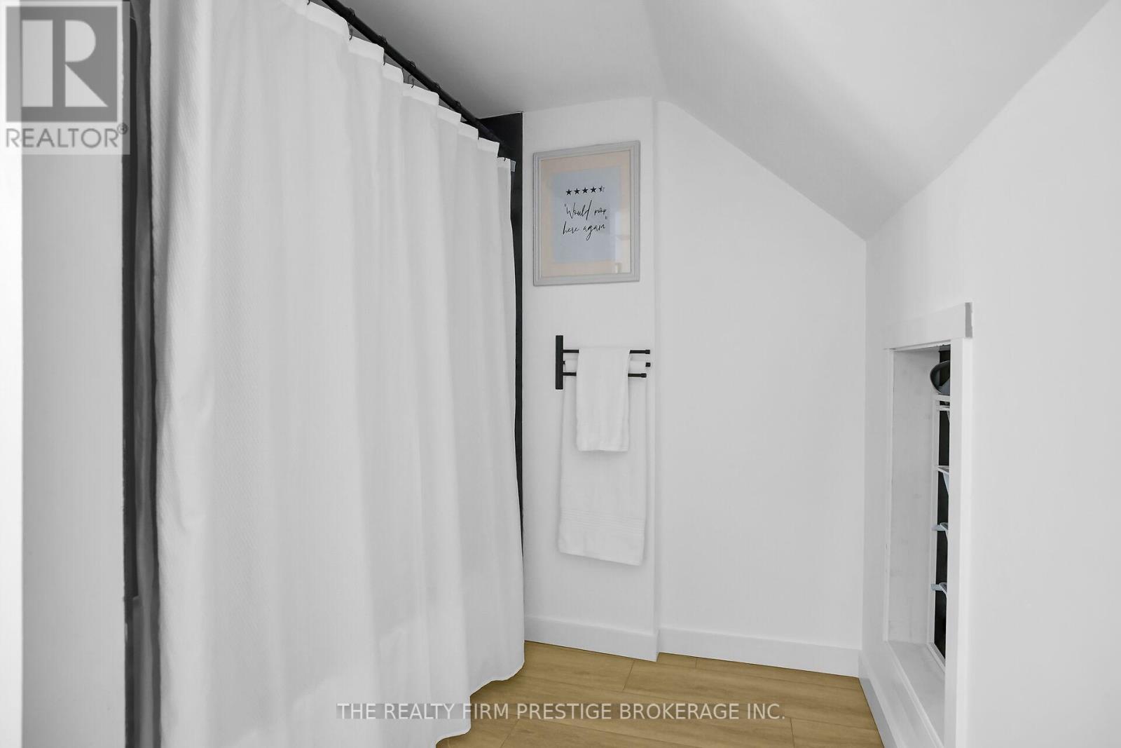 23473 Wonderland Road N, Middlesex Centre, Ontario  N0M 1P0 - Photo 28 - X12471099