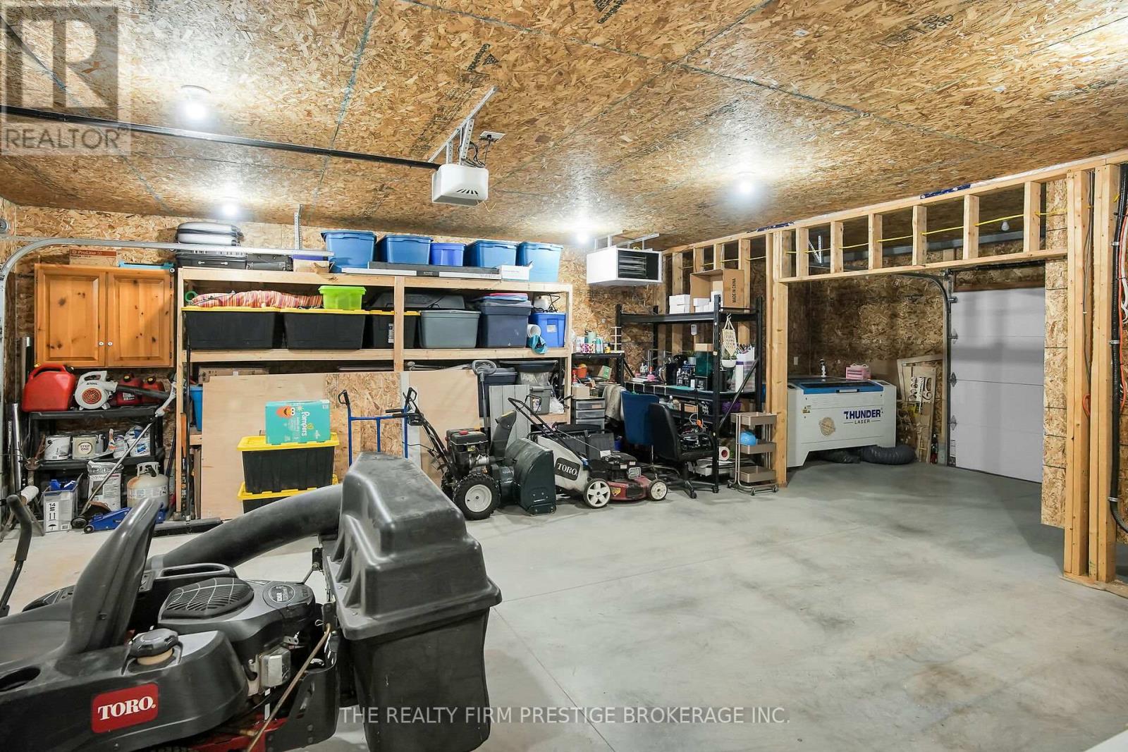 23473 Wonderland Road N, Middlesex Centre, Ontario  N0M 1P0 - Photo 39 - X12471099