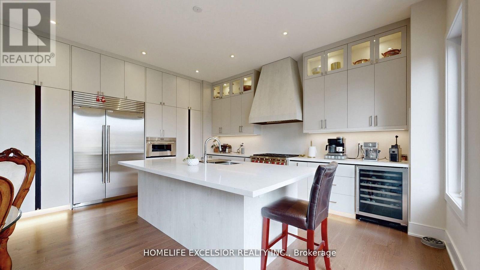 24 Limerick Street, Richmond Hill, Ontario  L4E 3W9 - Photo 7 - N12471073