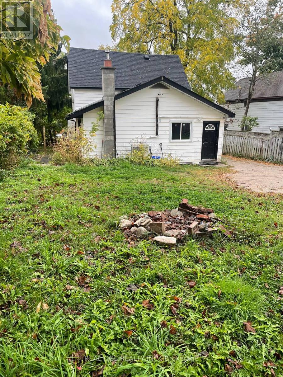 216 John Street N, Orillia, Ontario  L3V 3H7 - Photo 34 - S12447706