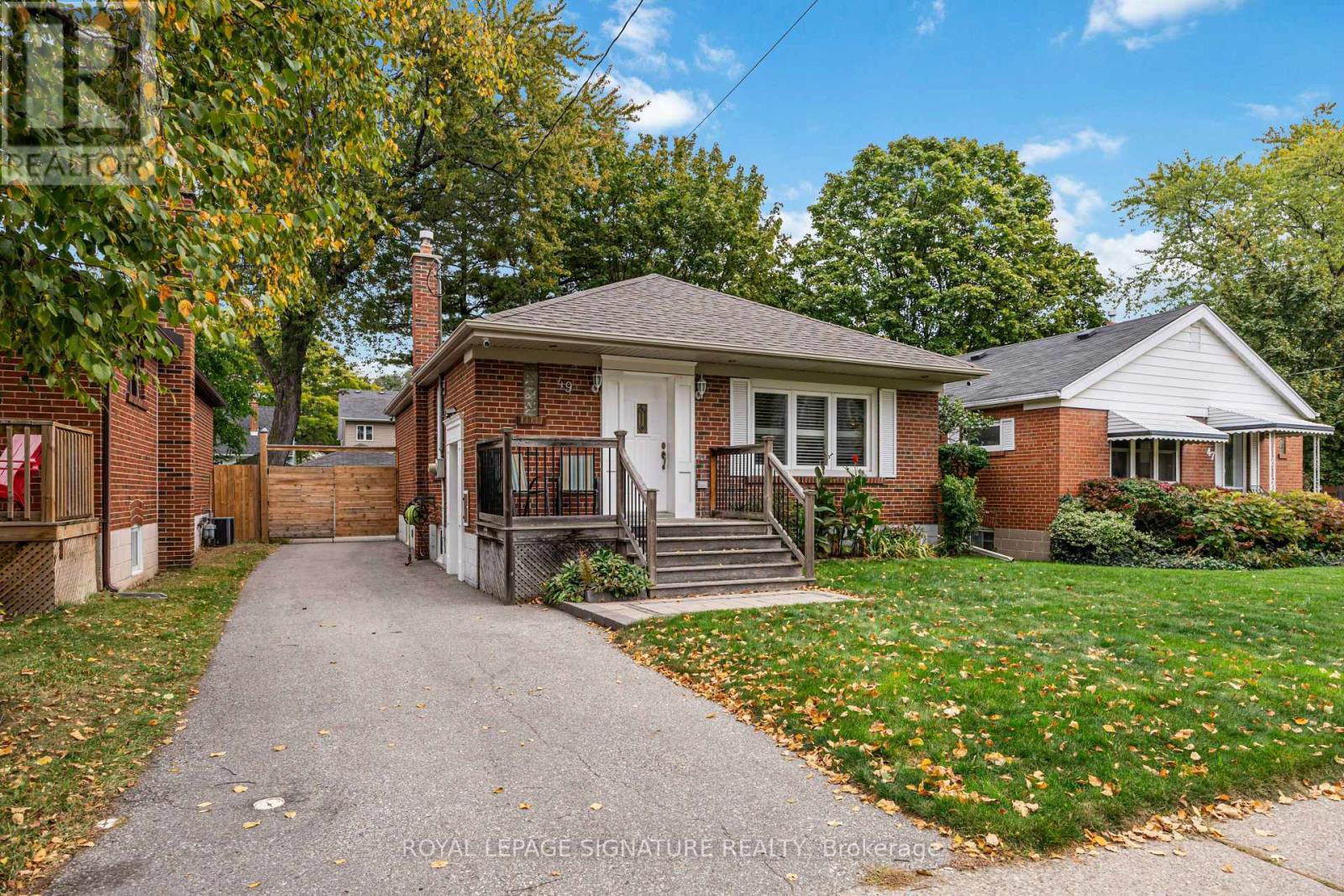 49 Westhead Road, Toronto (Alderwood), Ontario  M8W 4S2 - Photo 33 - W12471067