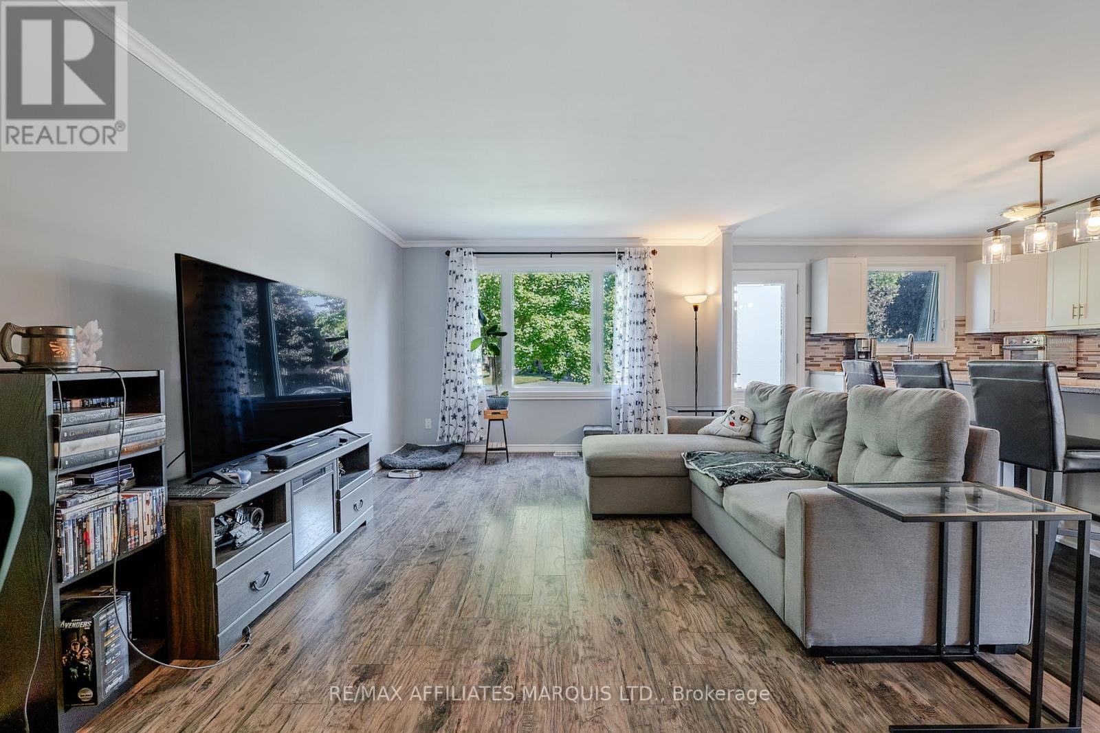 67 Kingslea Crescent, Cornwall, Ontario  K6H 6J2 - Photo 11 - X12471133