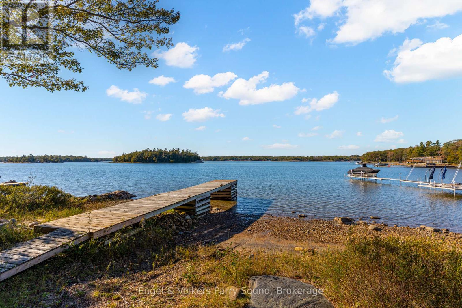 5 Beech Avenue, Carling, Ontario  P0G 1G0 - Photo 34 - X12450202