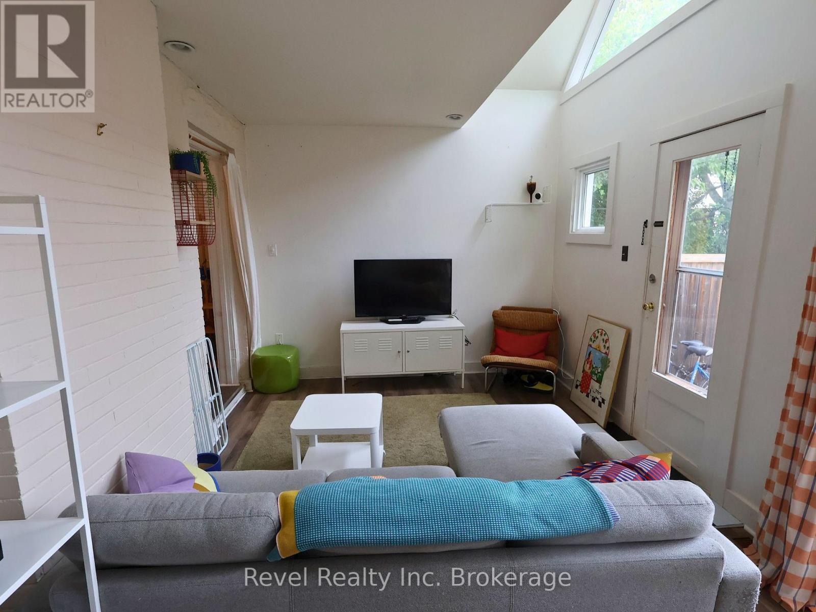 1 - 22 St Leger Street, Kitchener, Ontario  N2H 4L9 - Photo 14 - X12471106