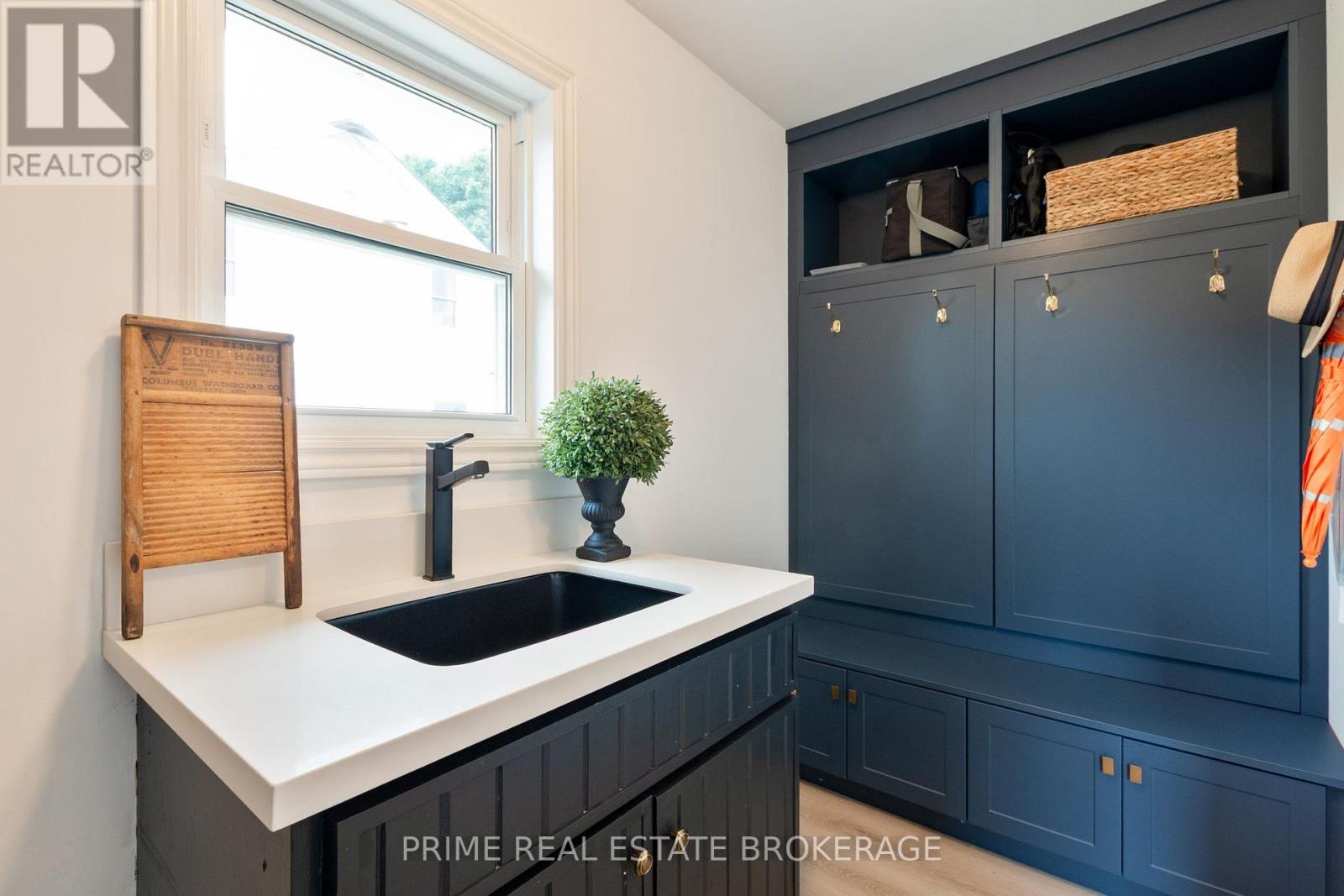 8865 Iona Road, Dutton/dunwich, Ontario  N0L 1P0 - Photo 17 - X12459999