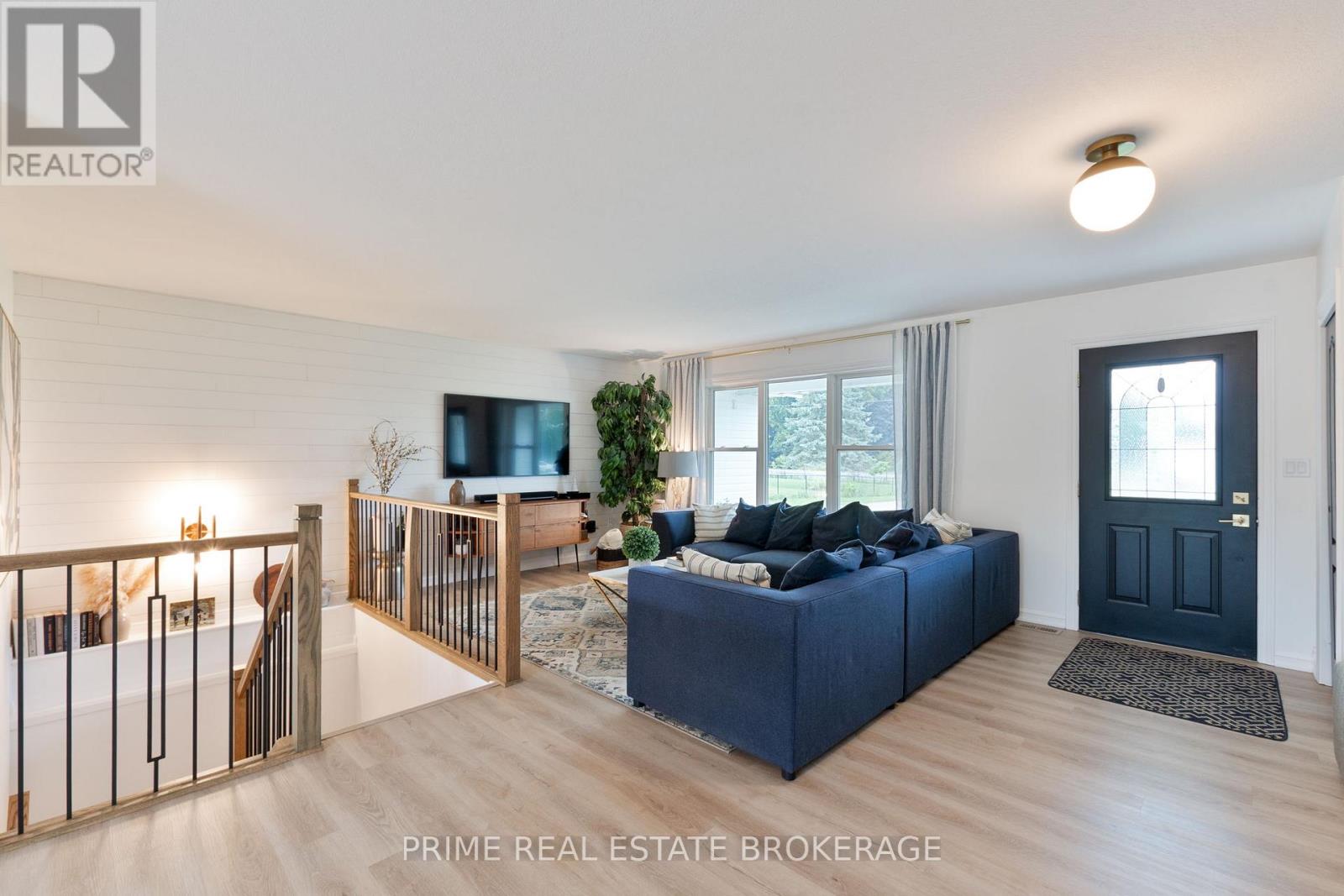 8865 Iona Road, Dutton/dunwich, Ontario  N0L 1P0 - Photo 5 - X12459999