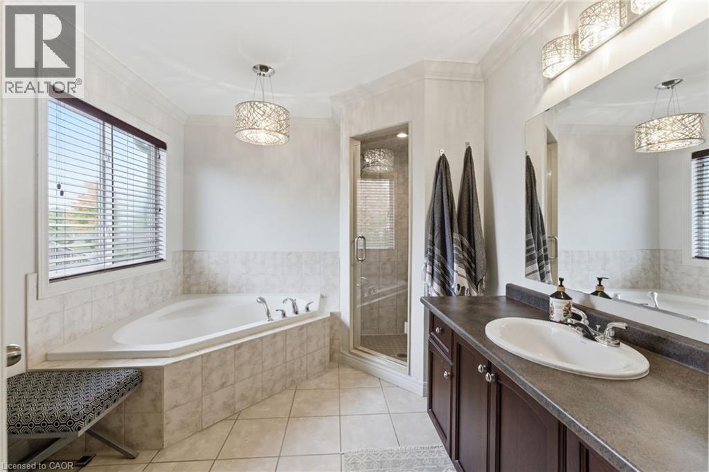 198 Springvalley Crescent, Hamilton, Ontario  L9C 0B4 - Photo 22 - 40780397