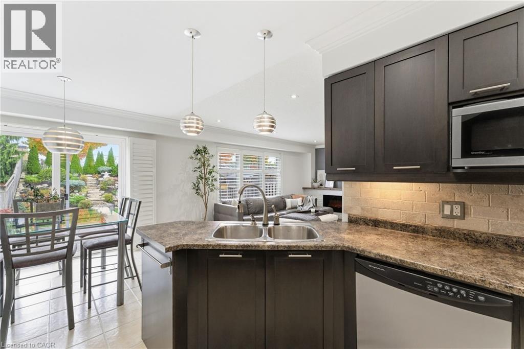 198 Springvalley Crescent, Hamilton, Ontario  L9C 0B4 - Photo 9 - 40780397