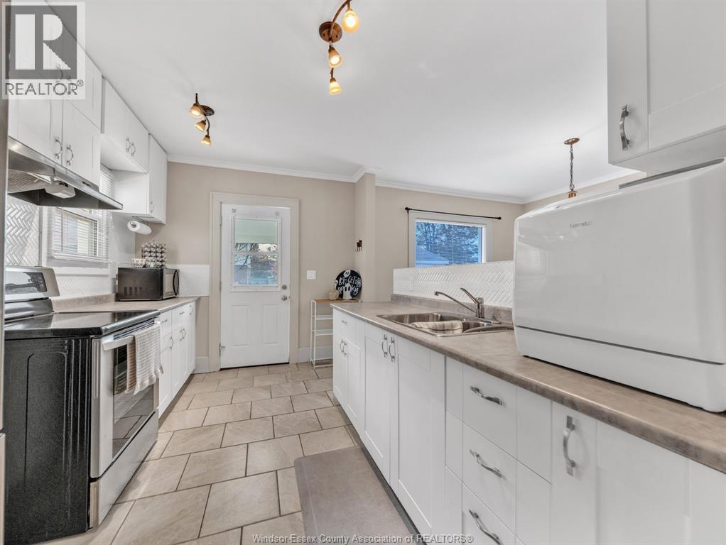 53 Victor, Essex, Ontario  N8M 1J4 - Photo 11 - 25026452