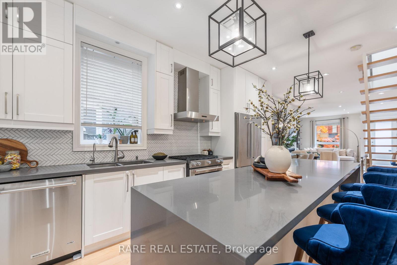 322 Logan Avenue, Toronto, Ontario  M4M 2N7 - Photo 13 - E12471119
