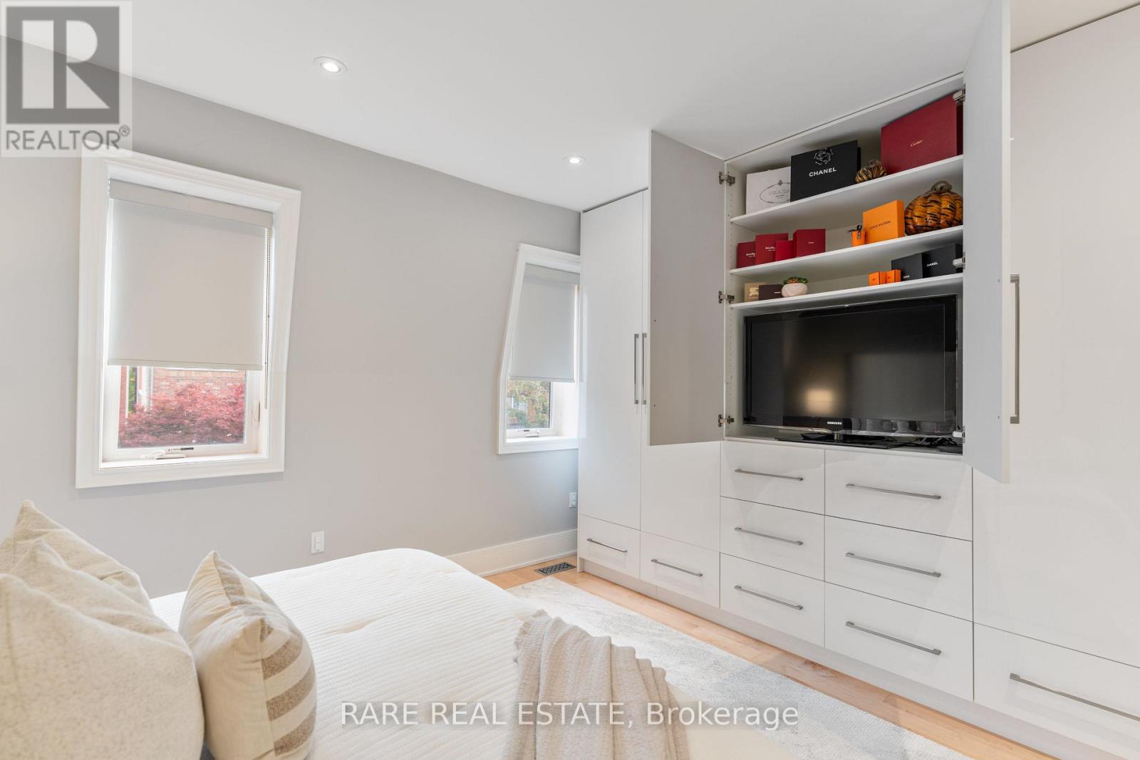 322 Logan Avenue, Toronto, Ontario  M4M 2N7 - Photo 19 - E12471119
