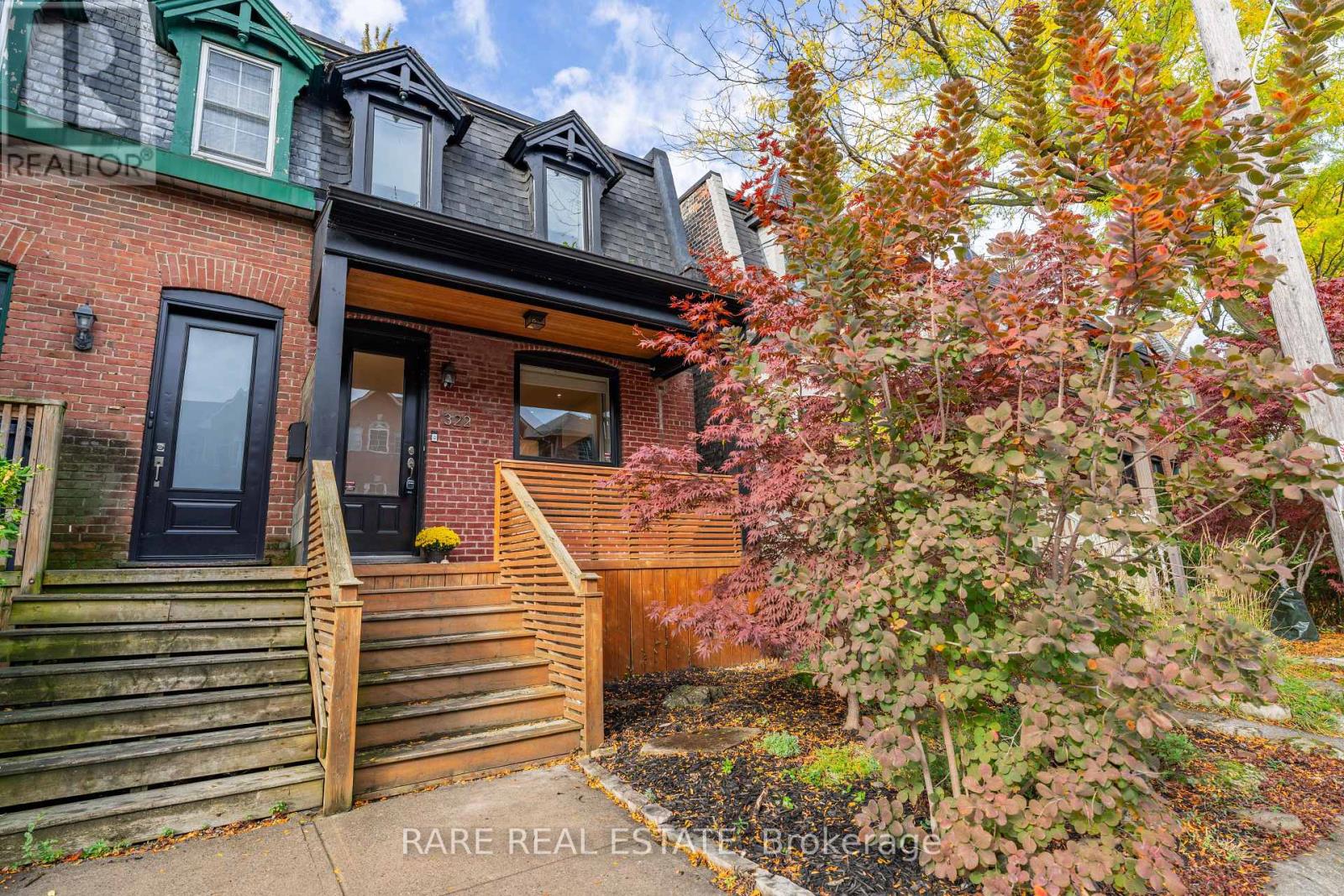 322 Logan Avenue, Toronto, Ontario  M4M 2N7 - Photo 2 - E12471119