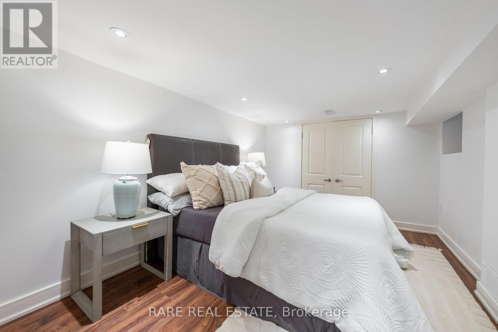 322 Logan Avenue, Toronto, Ontario  M4M 2N7 - Photo 27 - E12471119