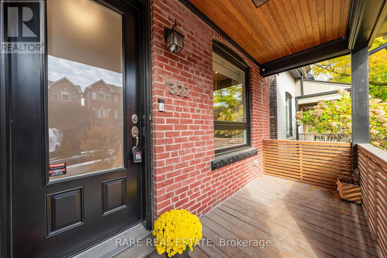 322 Logan Avenue, Toronto, Ontario  M4M 2N7 - Photo 4 - E12471119