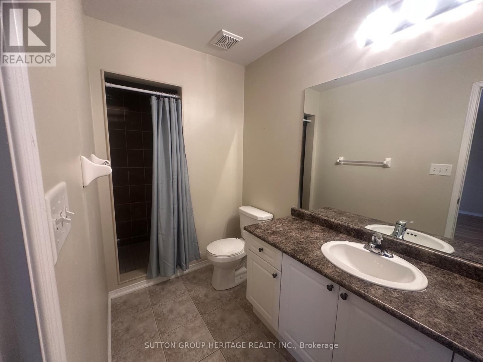 4 Summerside Avenue, Whitby, Ontario  L1R 0G3 - Photo 18 - E12471125