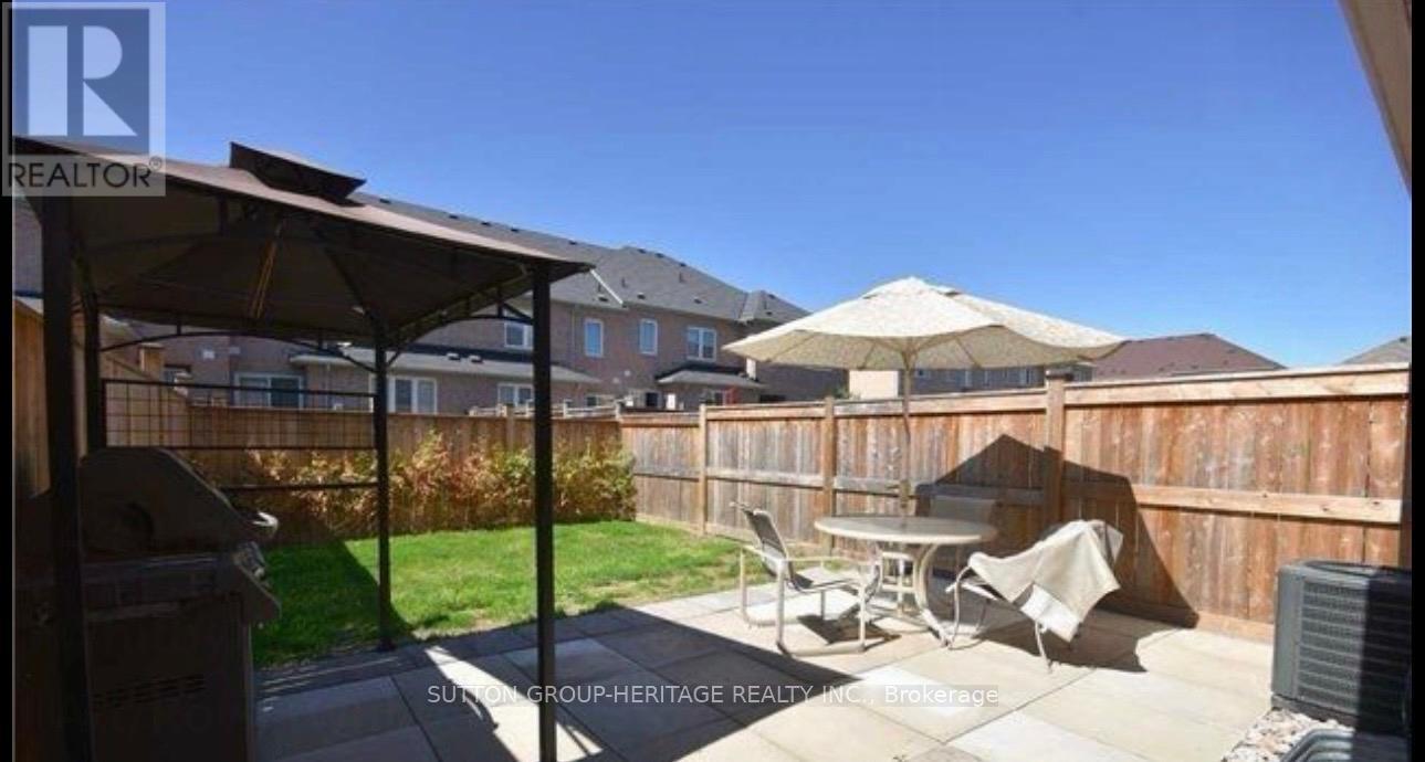 4 Summerside Avenue, Whitby, Ontario  L1R 0G3 - Photo 20 - E12471125