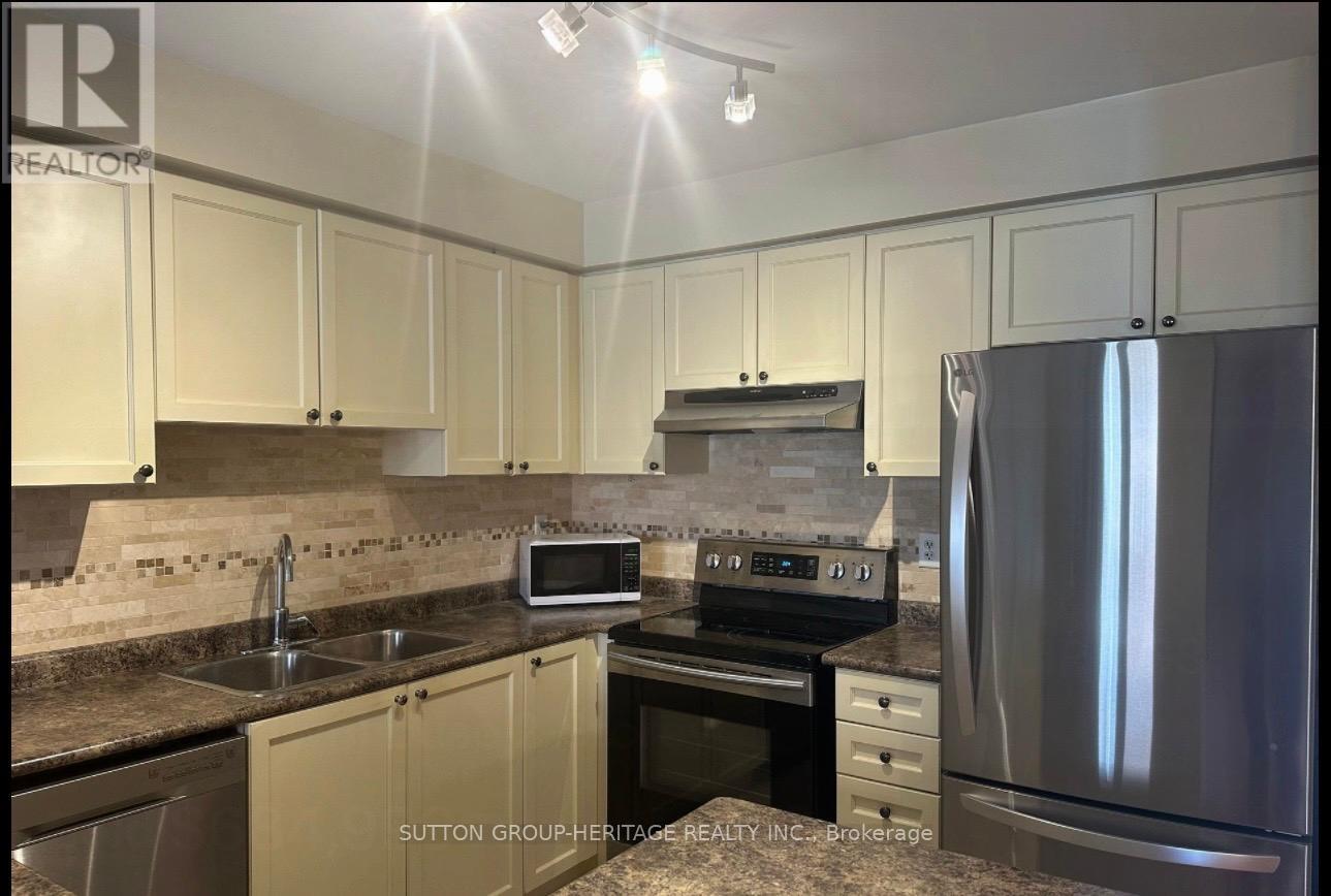 4 Summerside Avenue, Whitby, Ontario  L1R 0G3 - Photo 4 - E12471125