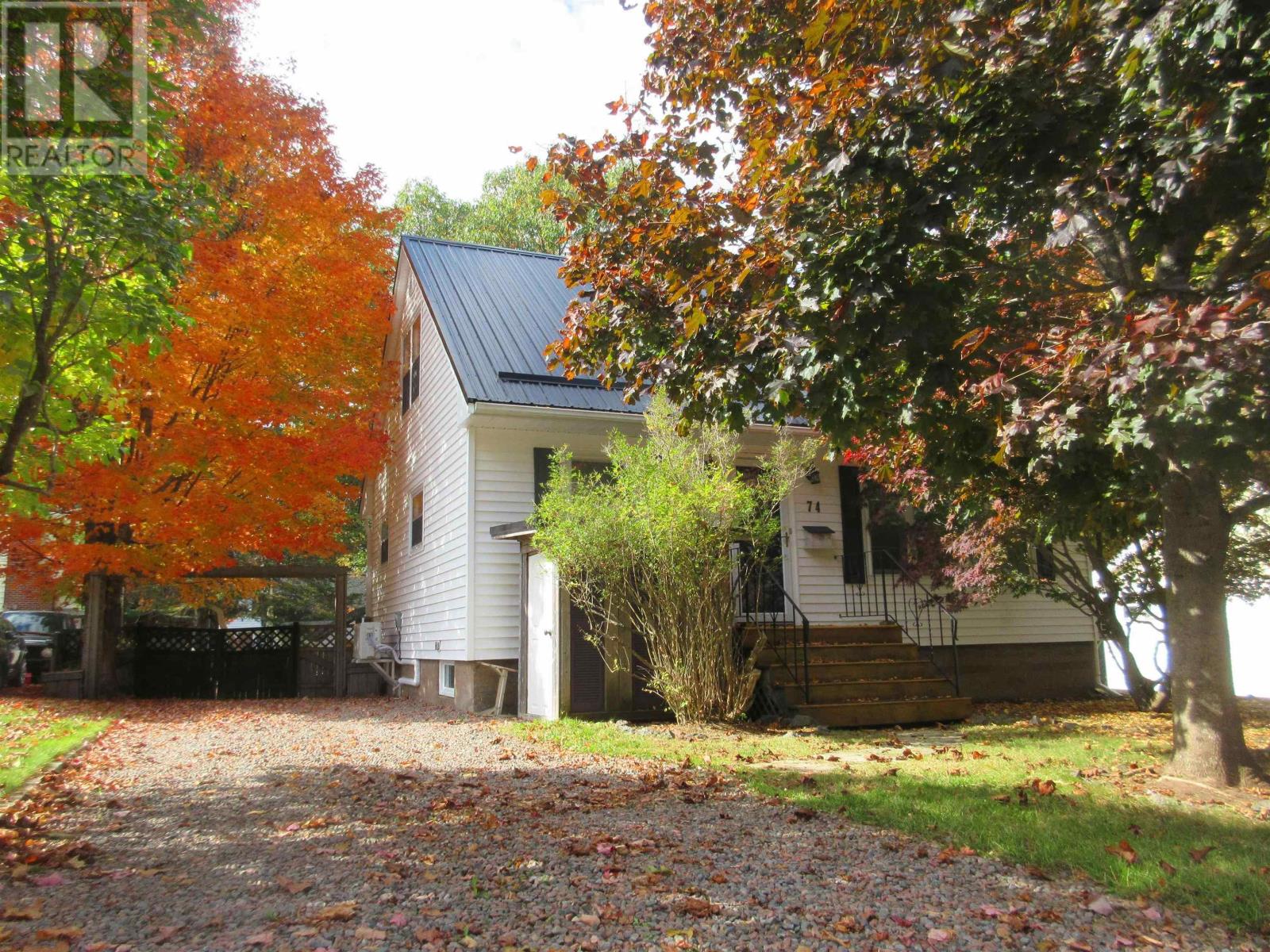 74 Exhibition Street, Truro, Nova Scotia  B2N 4C7 - Photo 1 - 202526056