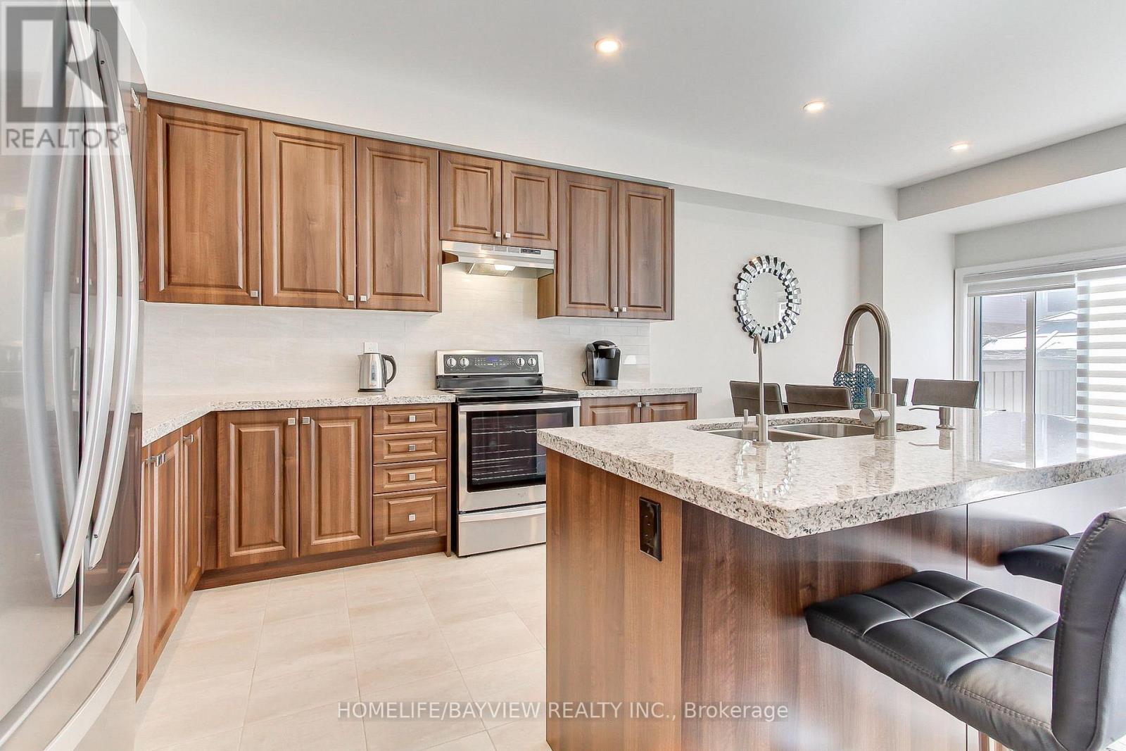 37 Arnold Crescent, New Tecumseth (Alliston), Ontario  L9R 0T6 - Photo 14 - N12471094