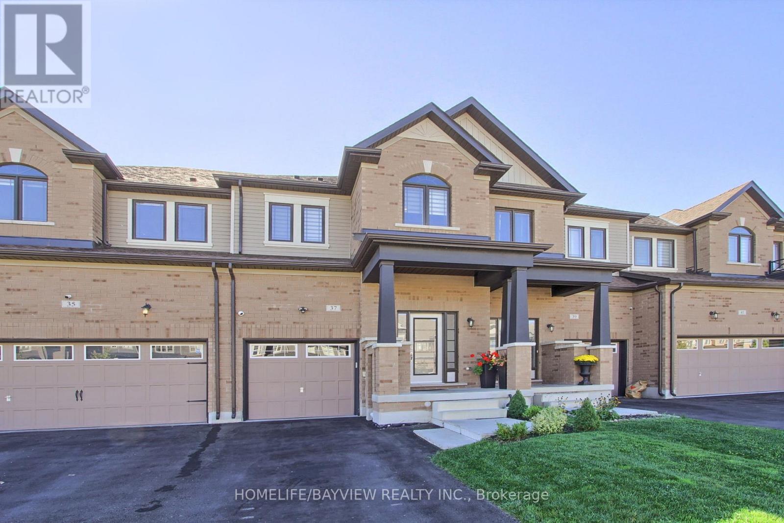 37 Arnold Crescent, New Tecumseth (Alliston), Ontario  L9R 0T6 - Photo 2 - N12471094